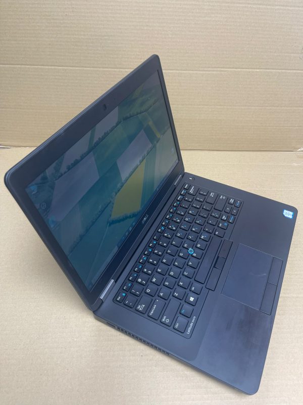 Dell Latitude e5470 - Image 4